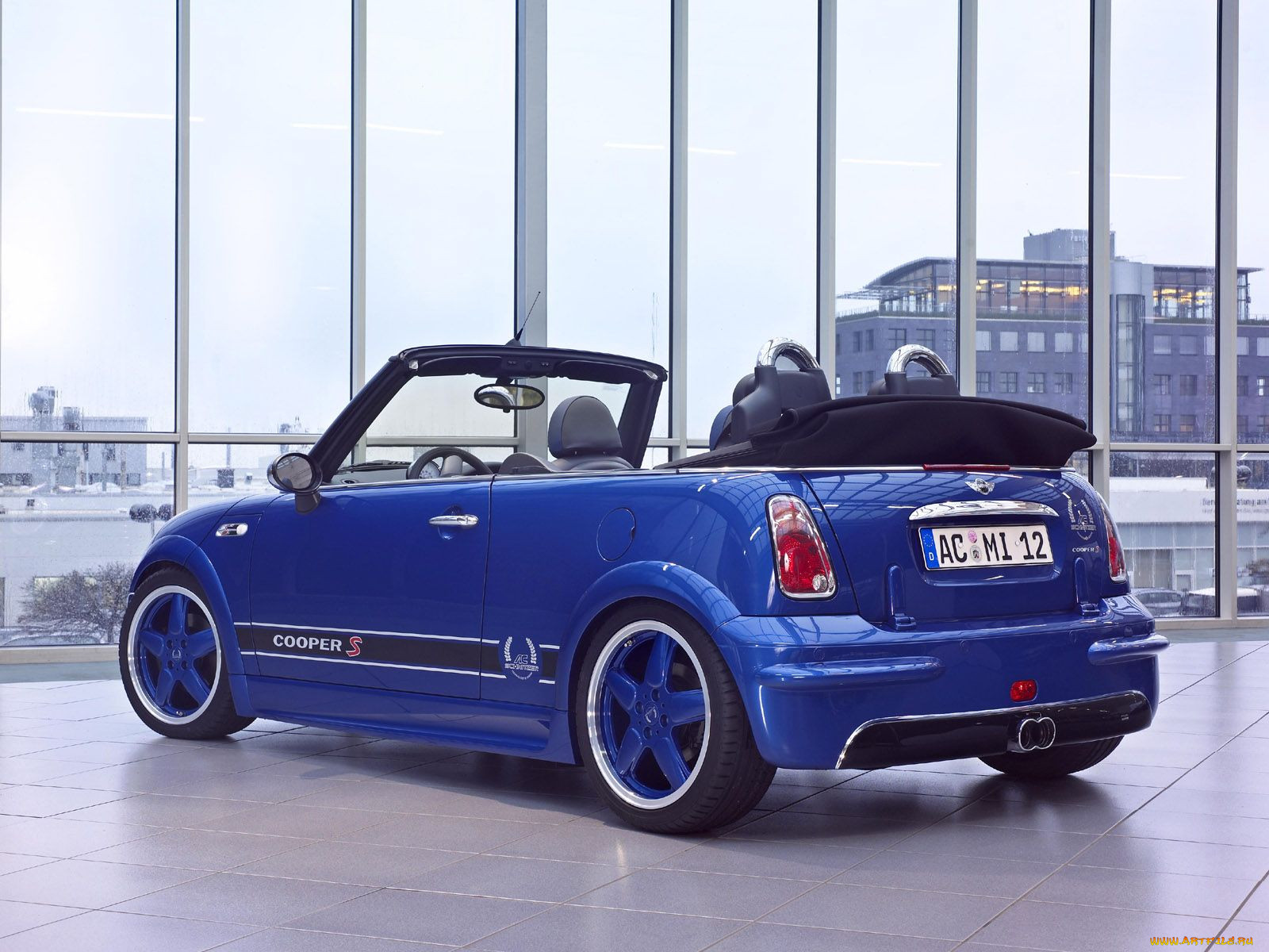 , mini